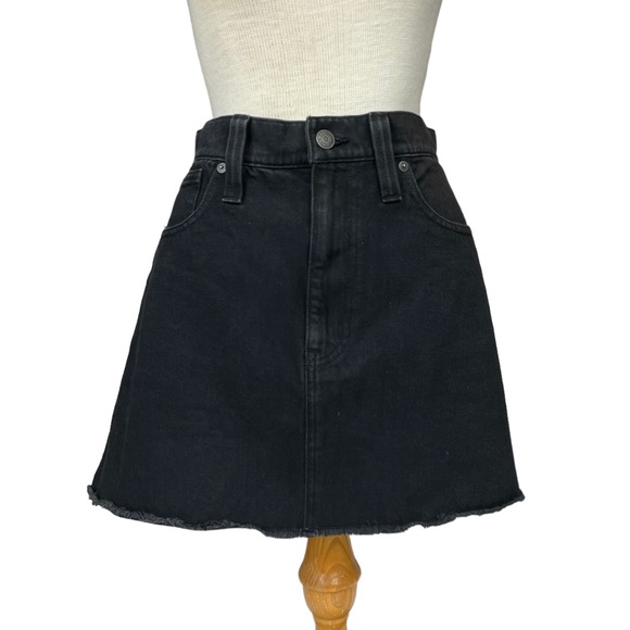 Madewell ‘McCarren Raw-Hem Jean Skirt’ in Washed Black Size 29 Waist - Picture 5 of 14